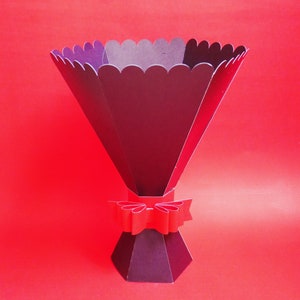 Caixa/bolsa para presente buquê - Modelos - Download instantâneo - Tutorial em vídeo - SVG - Silhueta - Scan&Cut - DIY - Aniversário - Dia das Mães