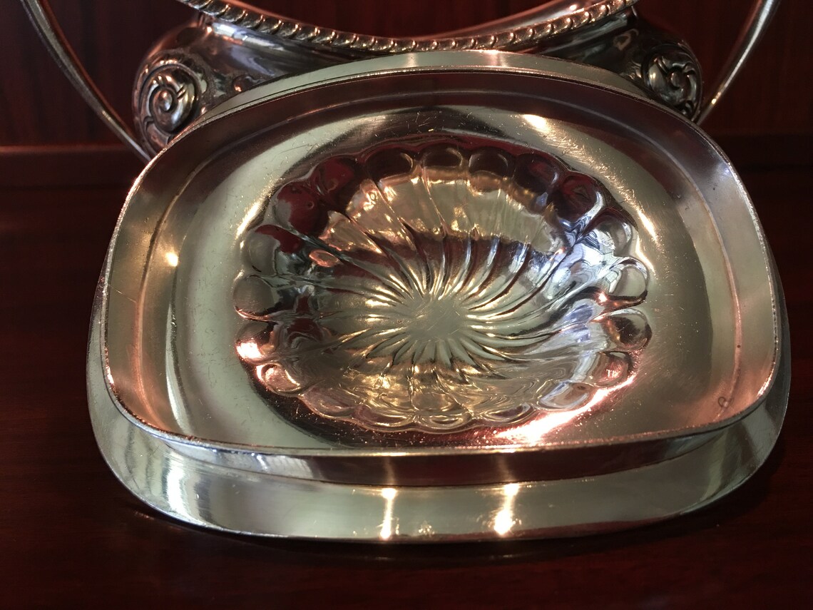 Stunning Meriden Britannia Repoussé Quadruple Plate Silver Etsy