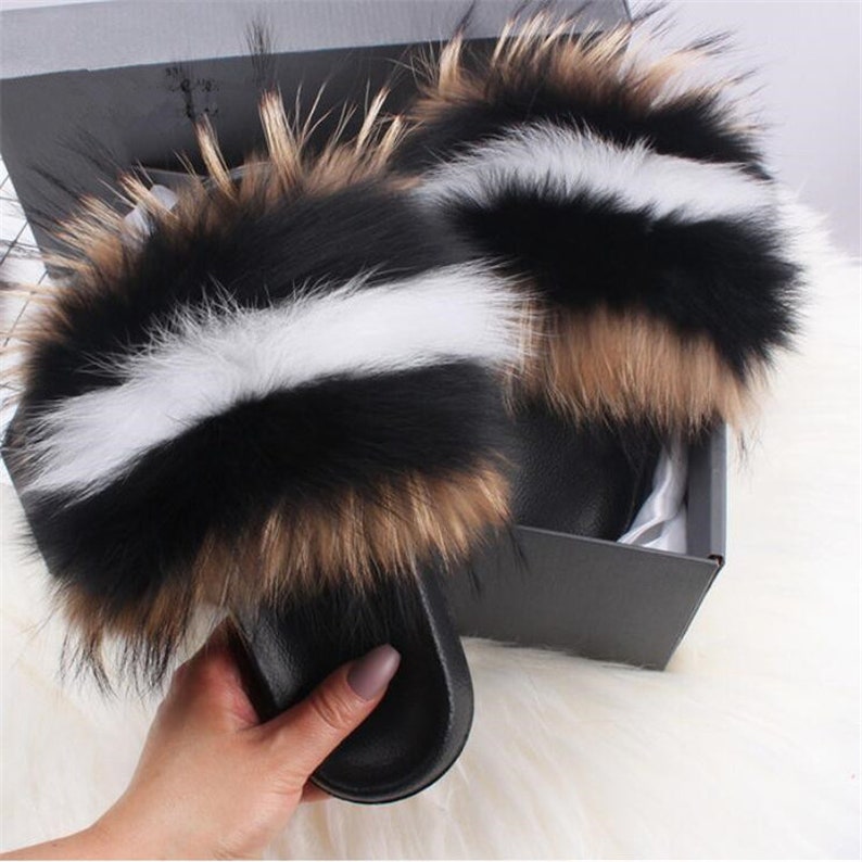 Poms Slides Luxury real fur Slippers Instagram Hot Outdoor browncombin