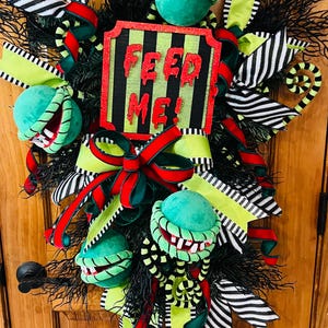 Venus Flytrap Halloween Wreath, Halloween Decor, Front Door Wreath, Gift, Free Shipping