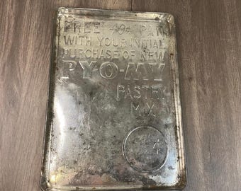 Vintage Py-O-My Gebäckmischung Werbung Backform, geprägte Blechpfanne, 1930er Jahre Kitchenalia Promo Premium, Bauernhaus-Wanddekoration