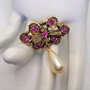 Vintage Antiqued Gold Tone and Pink Rhinestones with Dangle Drop Faux Pearl Pin Brooch