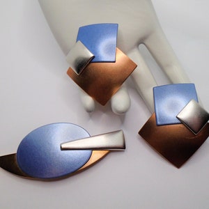 Vintage Monet Geometric Brooch and Earrings Set: Rose, Blue, Gold Tone