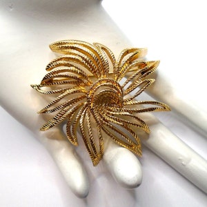 Vintage Monet Gold Tone Flower Brooch: Polished Textured Leaf Pin