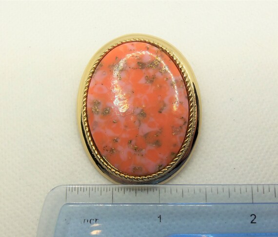 Vintage Gold Tone Oval Faux Coral Pin Brooch Pend… - image 3