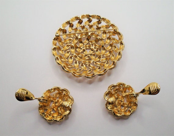 Vintage Monet "Etude" Gold Tone Twisted Rope Brooch and Clip Earring Set View 6