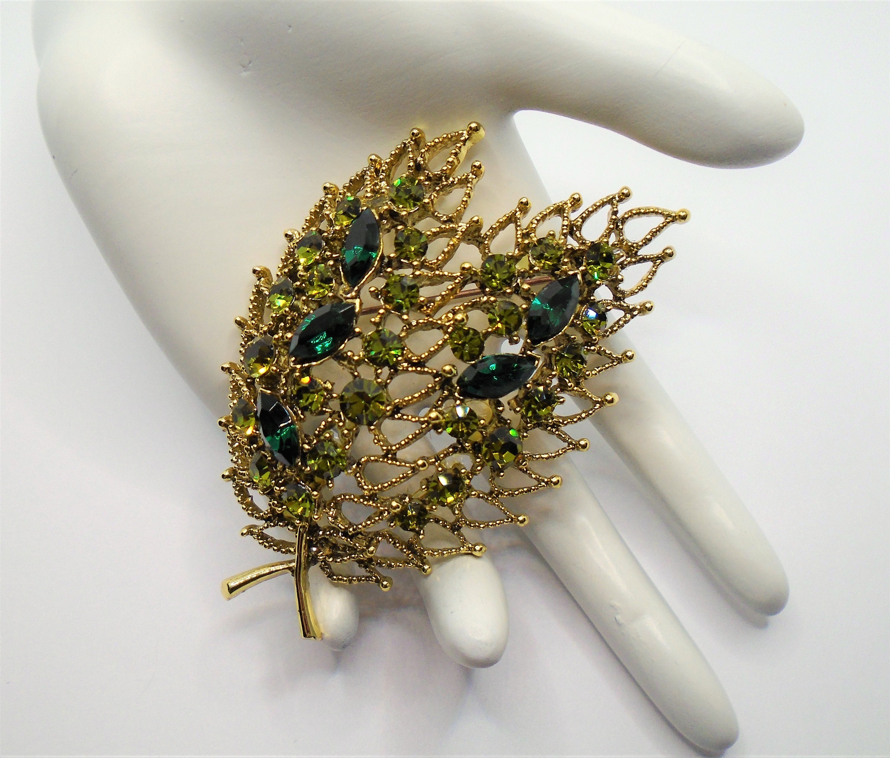 SELOVO Vintage Green Leaf Bouquet Rhinestone Brooch Pin - Antiqued Gold Tone, 2.7x2 Inch - View #10