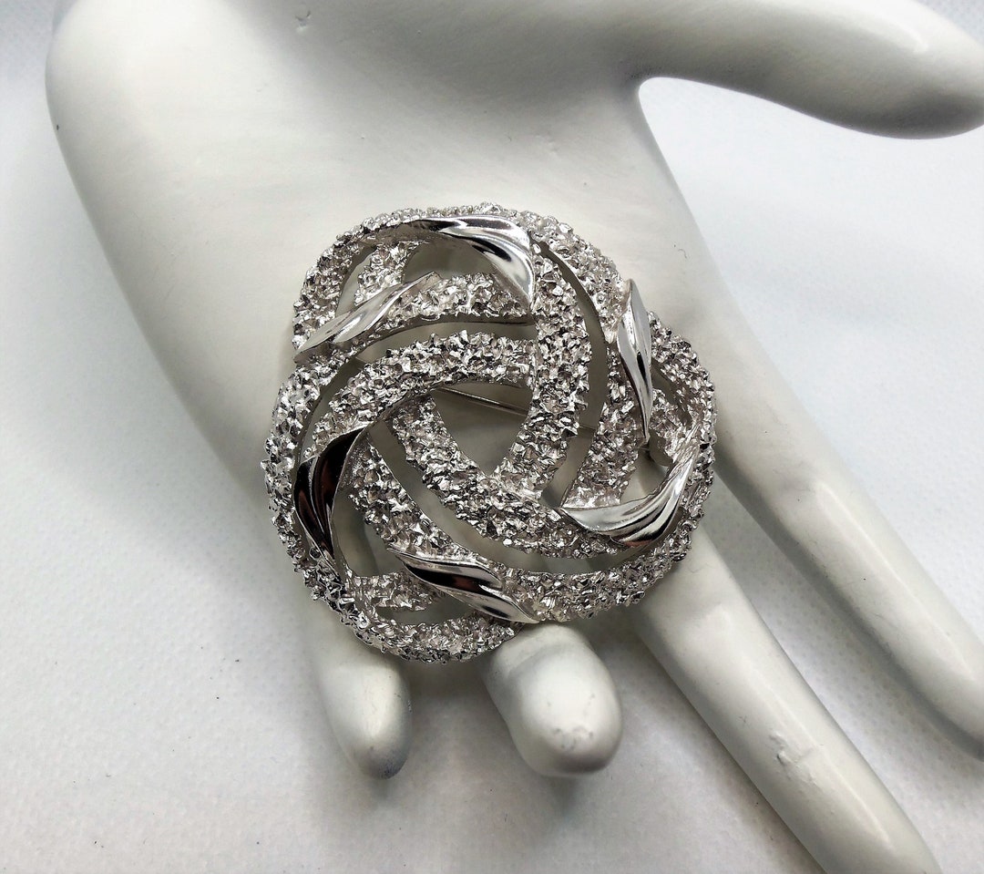 Broche Vintage Argentée à Décor Floral, Avec Pierre Dorée, Occasion