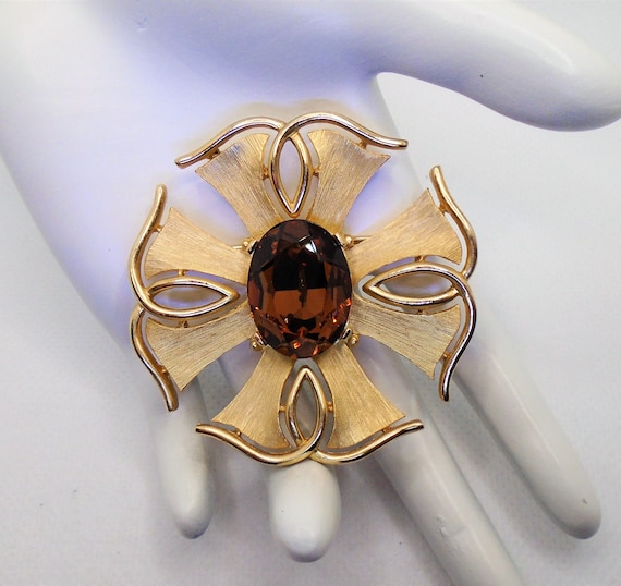 Broche croix CHRISTIAN LACROIX Occasion certifiée authentique