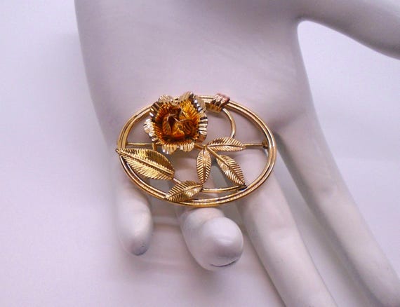 Vintage Van Dell Floral Brooch: 1/20 12K Gold Filled Flower