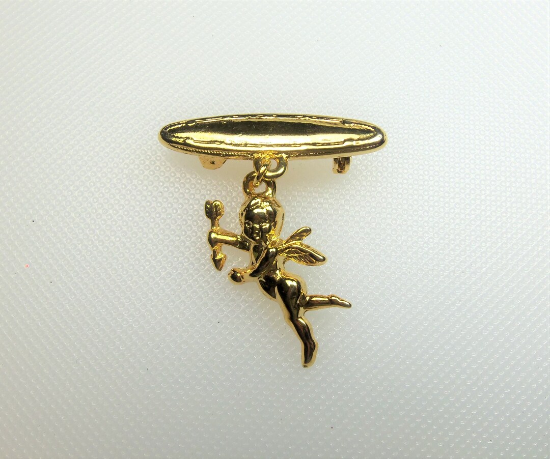 Broche Putto Cupidon Métal Doré Oxydes Italie Années 1970 - Bijou Vintage Occasion, Style Romantique