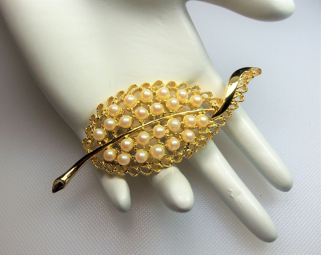 Lot De 5 Broches Vintage En Métal Doré Avec Oxydation Et Fausses Perles - Occasion - Style Rétro Années 70
