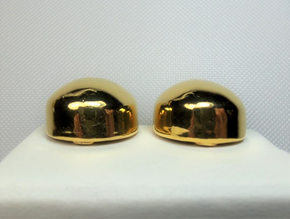 Vintage Polished Gold Tone Domed Oval Heavy Clip … - image 6