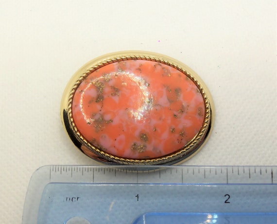Vintage Gold Tone Oval Faux Coral Pin Brooch Pend… - image 4