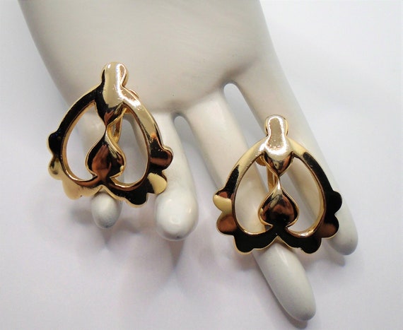 Vintage Polished Gold Tone Cut Out Detailed Screw… - image 1