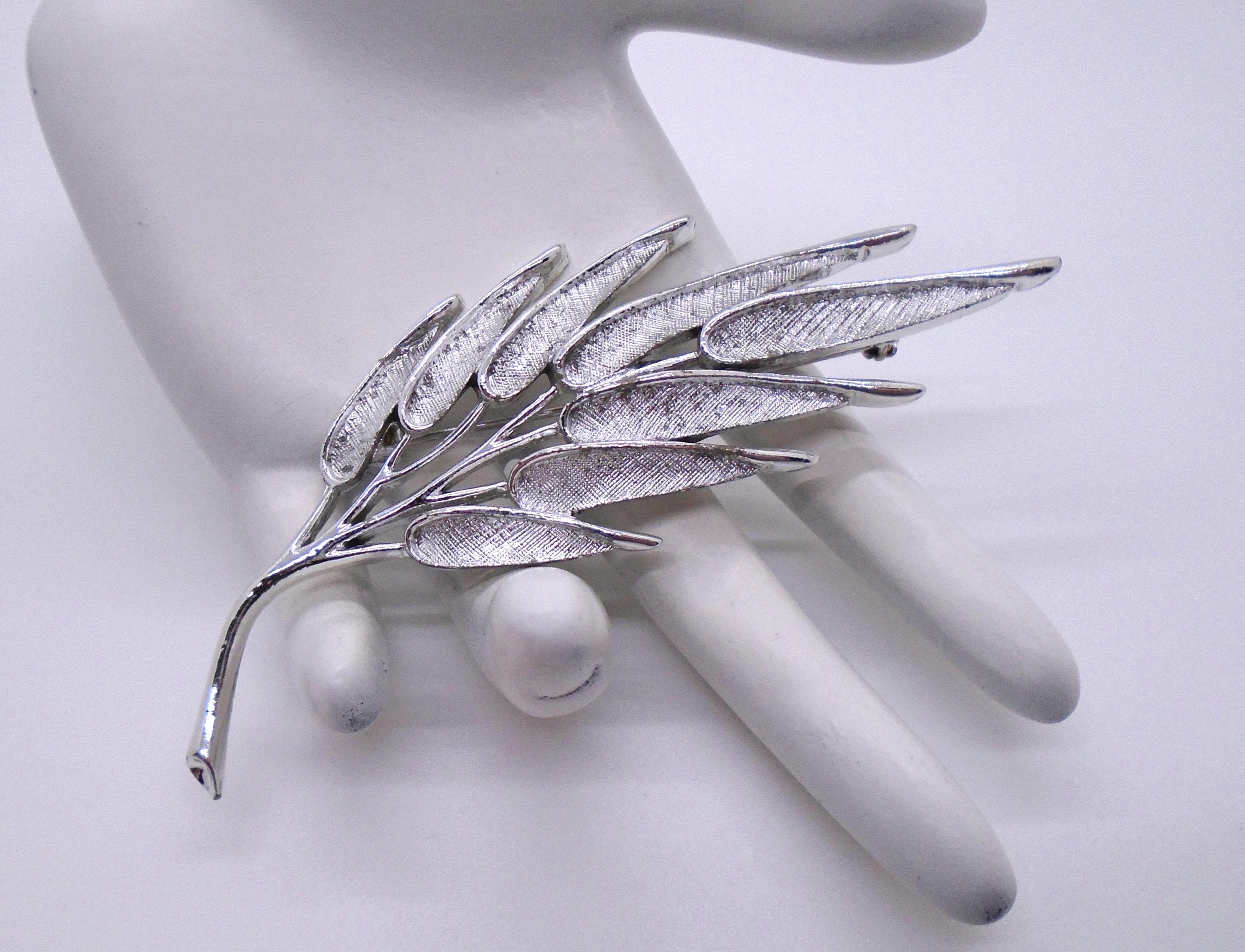 ヴィンテージ ジュディ・リー シルバートーン リーフブローチ