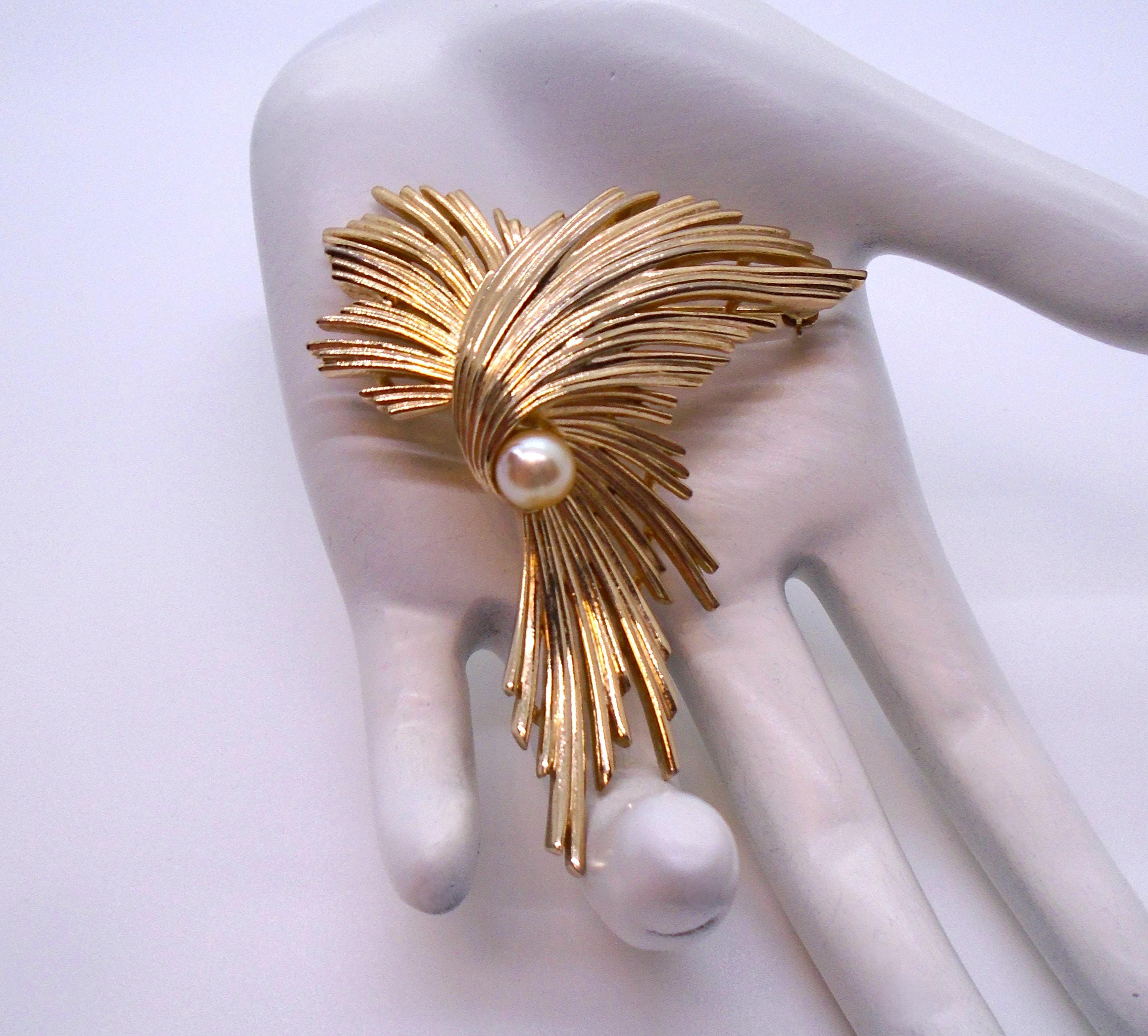 Boucher swirl brooch - Etsy 日本