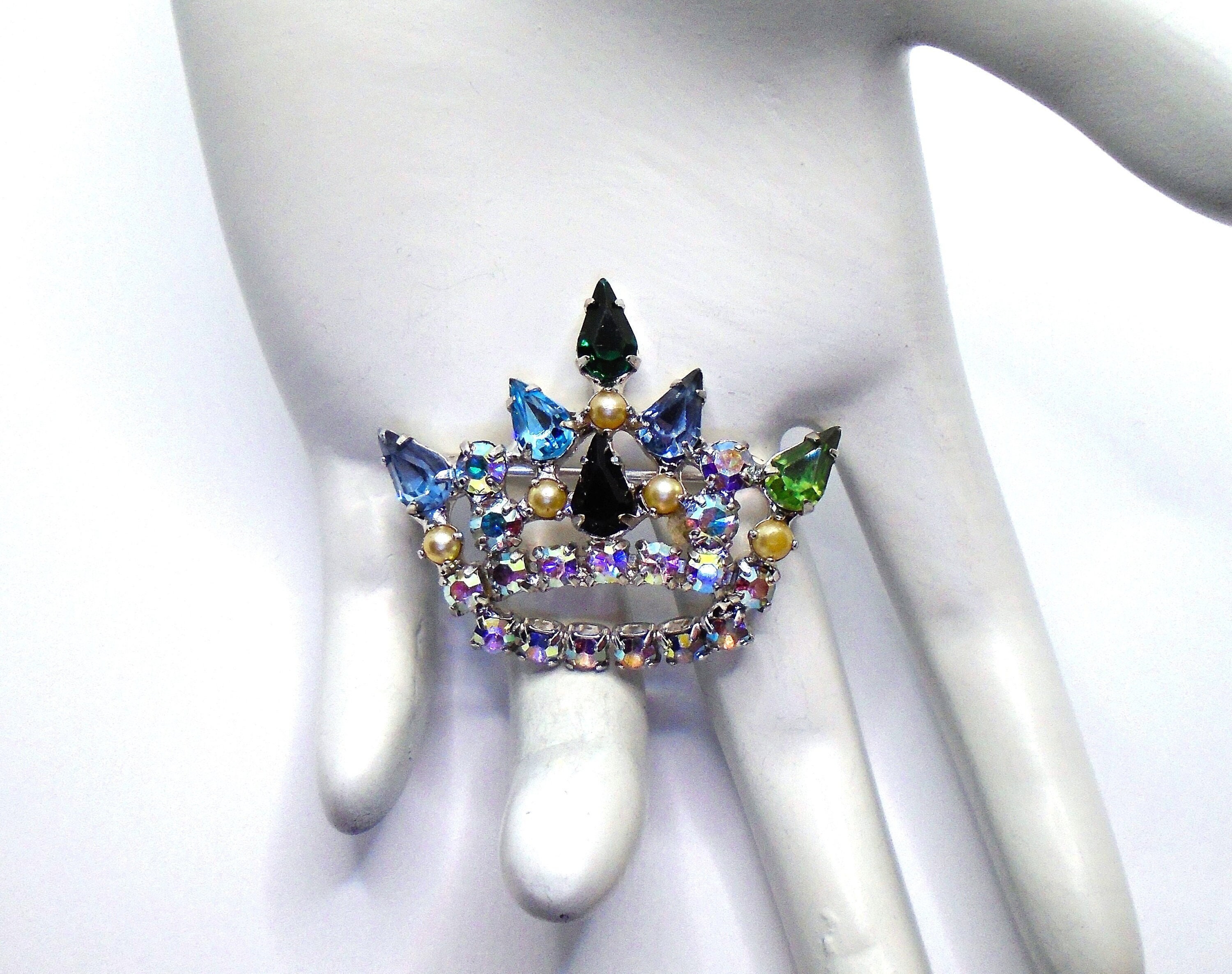 B David Crown Brooch - Etsy
