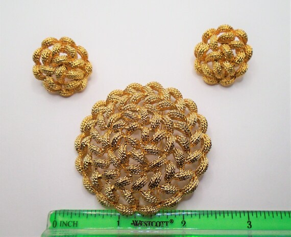 Vintage Monet "Etude" Gold Tone Twisted Rope Brooch and Clip Earring Set View 4
