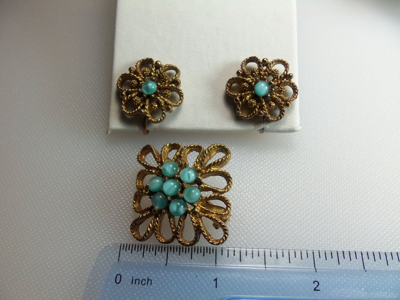 Vintage Antiqued Textured Gold Tone Aqua Blue Faux Moon Stone Pin Brooch and Matching Clip Earrings Set