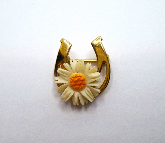 Vintage Yellow Gold Filled Carved Daisy Flower Ho… - image 3