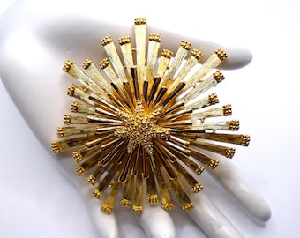 Vintage Textured and Polished Gold Tone Detailed Large Starburst Atomic Pin Brooch Pendant Designer Signed Monet Circa 1972 "Premier"