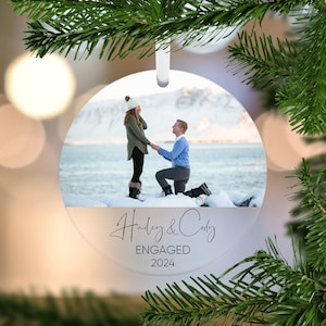 Verloofd ornament, fotoornament, verlovingsfoto, eerste kerstmis verloofd, verlovingscadeau, aangepaste fotocadeau, bruiloftsornament
