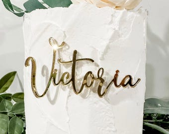 Ciondolo per torta con nome, decorazione per torta personalizzata, decorazione per torta in acrilico, decorazione per torta in legno, decorazione per torta, nome tagliato al laser, decorazione per torta di compleanno, decorazione dorata