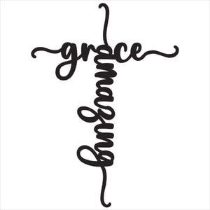 Puede incluir: Cruz de madera negra con las palabras "grace" y "amazing" en fuente cursiva. La palabra "grace" está escrita horizontalmente en la parte superior, y "amazing" está escrita verticalmente en el centro.