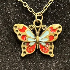 Pequeño, bronce antiguo, mariposa, azul, rojo, colgante, collar