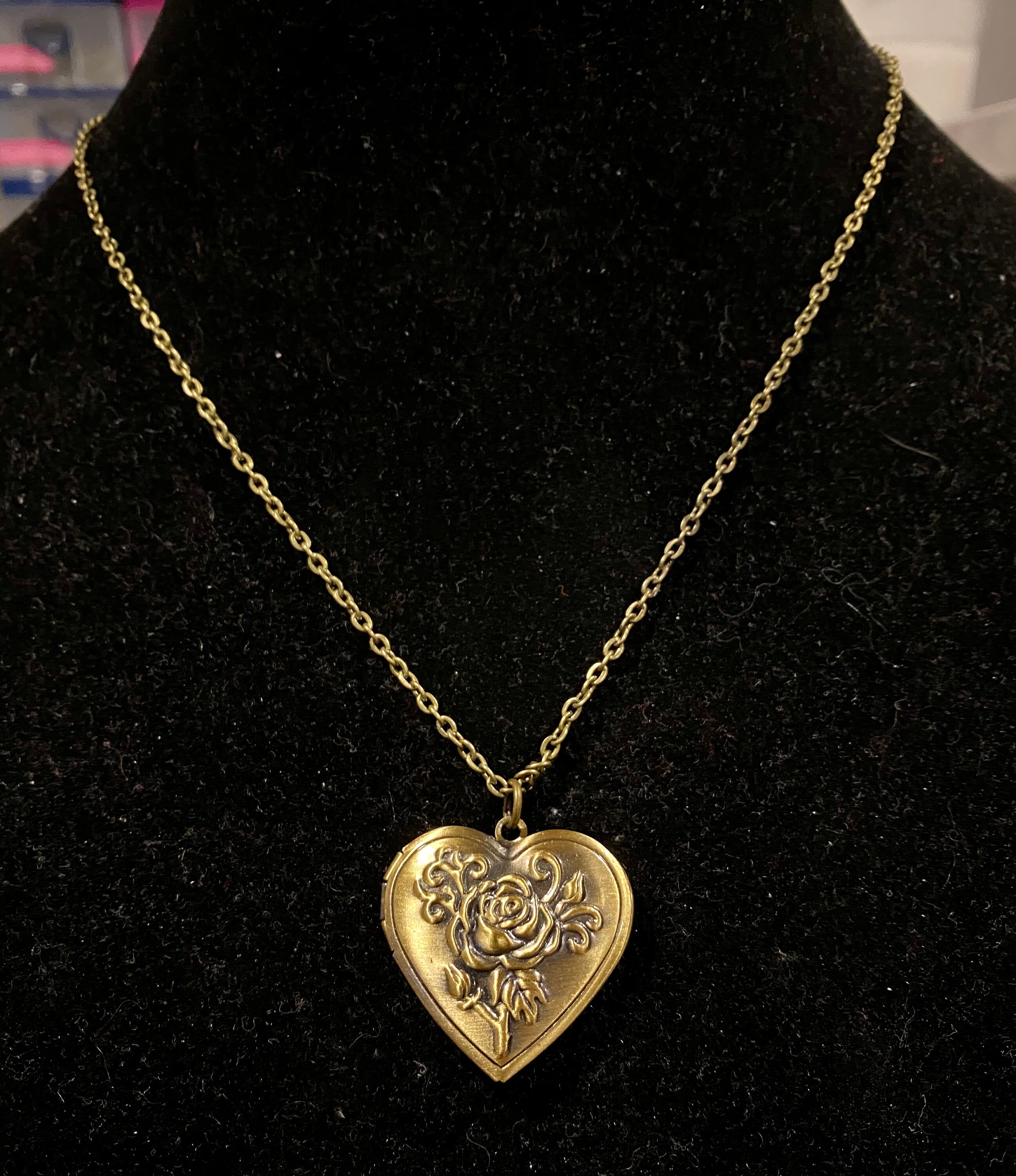 Antique Bronze Rose Heart Locket Necklace - Etsy
