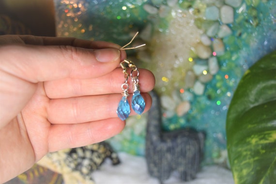 Swarovski light shop blue earrings