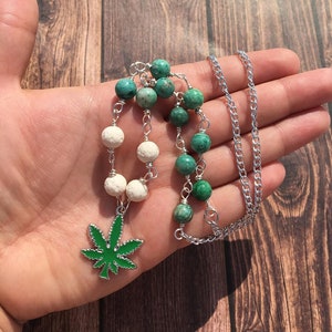 Collana con foglie di pentola - Perline di lava - Collana da 22 pollici - Collana di perline - Perline di lava bianca - Collana boho, regalo per la festa della mamma, shopping primaverile