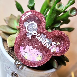 Minnie Mouse Glitter Badge Reel 