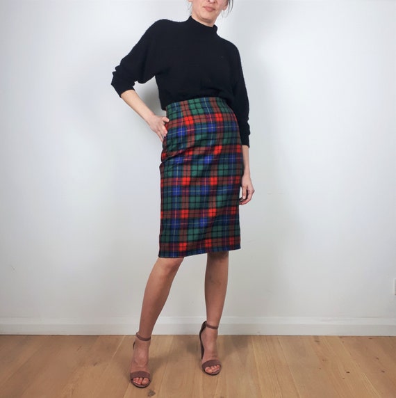 vintage 70s 80s DAKS tartan plaid wool pencil wigg