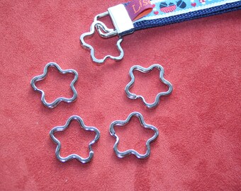 4 key rings in flower shape / flower