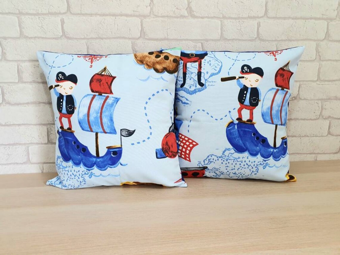 LARGE SQUARE CUSHION PIRATE PUNK main image 1