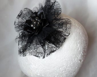 Black Lace Victorian Gothic Fascinator Clip Dark Romantic Crystal Headpiece Alternative Bridal Hair Accessory Ready to Wear