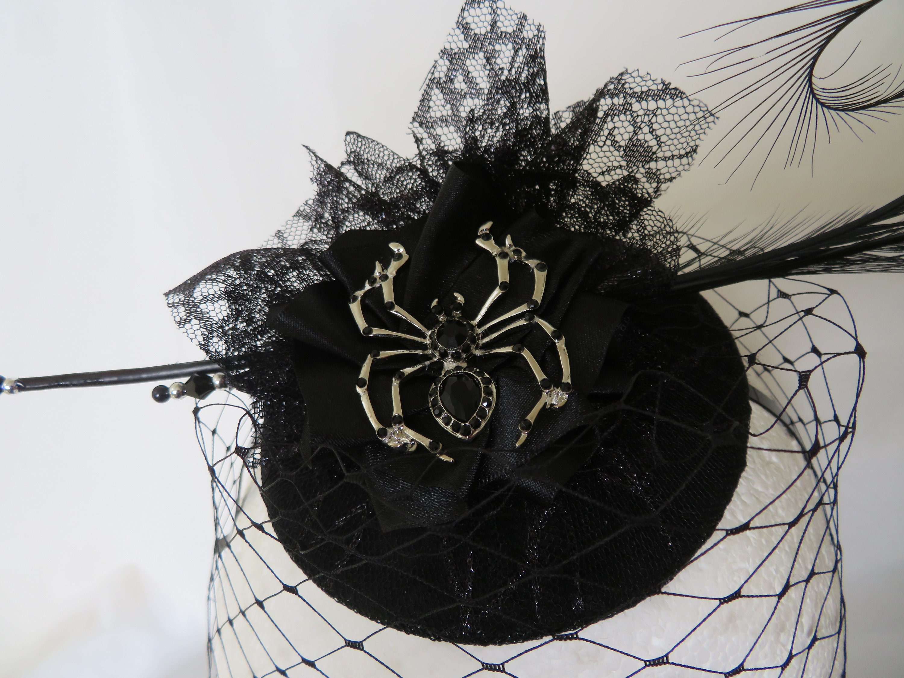 Black Gothic Fascinator With Veil Cobweb Lace Curl Feather  display picture 1