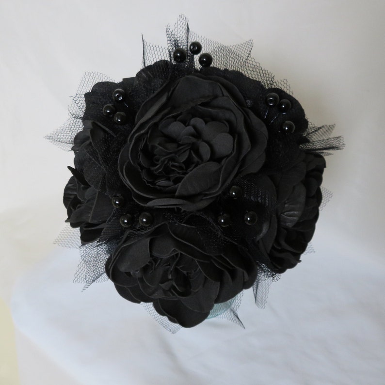 Tulle /& Lace Flowers Brides Vintage Wedding Gothic Goth Alternative Halloween Posy Ready Made Black Peony Flower Bouquet