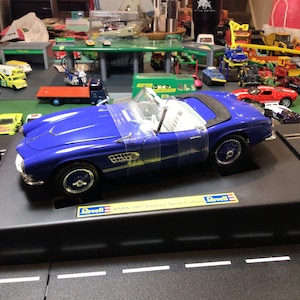 Revell DieCast 1/18 Scale 1955 Blue BMW 507 Cabriolet w/Hard Top