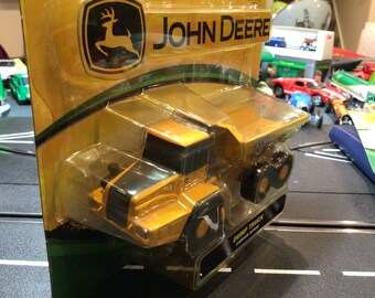 ERTL John Deere Dump Truck DieCast About 5.5” long.