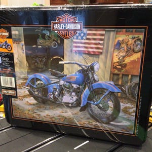 Harley Davidson Multicolor 1,000 Piece Motorcycle Puzzle 20X27 Inches New in a Beautiful Tin Can