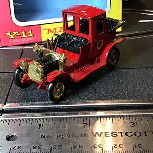 Matchbox Lesney Models of Yesteryear No Y 11 1912 Packard Landaulet DieCast 1/40 Scale.