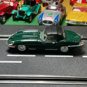 Corgi Classics 1/43 Scale DieCast Green Jaguar E Type Convertible Soft Top