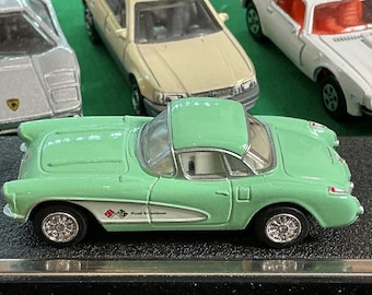 Kinsmart 1957 Lime Green Chevrolet Corvettes Pull Back Action 1/64 Scale DieCast