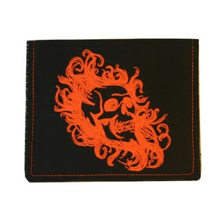 Handmade Herren Geldbörse Portemonnaie schwarz Stickmotiv „Skull“ Totenkopf Einzelstück GB24