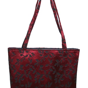 Handtasche Tasche Schultertasche „Leaves“ in weinrot schwarz Einzelstück Handmade HT02