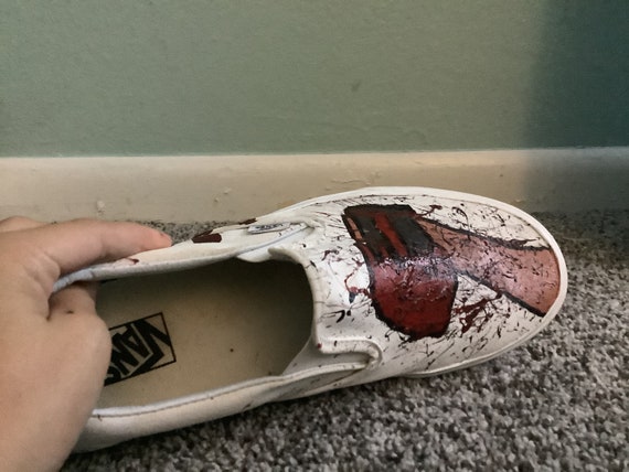 oilworks/スニーカーアート作品＋アートブック 3冊セット＋ピンバッチ２つ American Psycho Hand Painted Vans Slip-ons Cristian Bail and