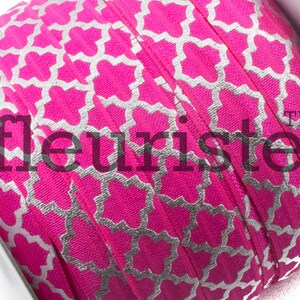 Fold Over Elastic, FOE, Foldover Elastic, Elastic By Yard, 5/8 Elastic, Printed Elastic, Wholesale Elastic, Hot Pink Silver Quatrefoil